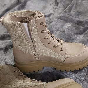 Women's Tan Lace-Up Boots